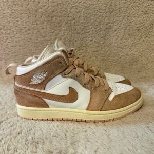 Jordan 1 Mid SE Kids Legend Light Brown Sail White FN7493-161 Mens Size 2Y